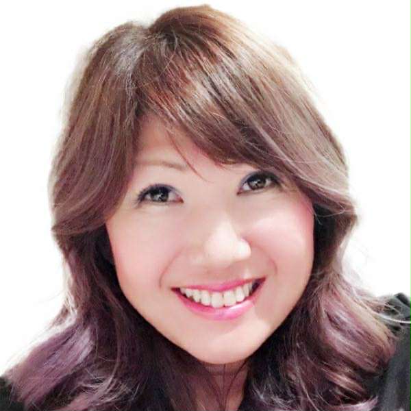Portrait of Maggie C. Hu, Founder of Pause-Health.AI.